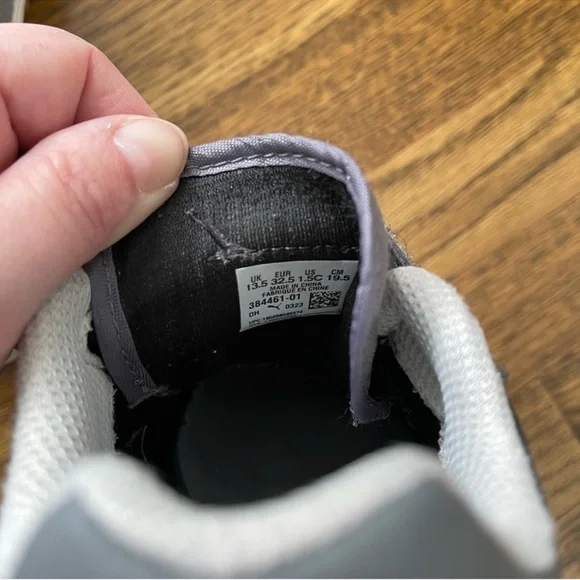 Puma Kids Gray Sneakers with Velcro - Picture 5 of 5